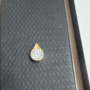 14 kt Gold Teardrop Pendant with Clear 💎 CZ